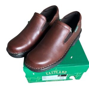 Eastland Women’s Newport Brown Leather Slip-Ons